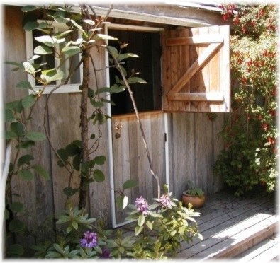 Click here to see more about the Salal Berry Cottage